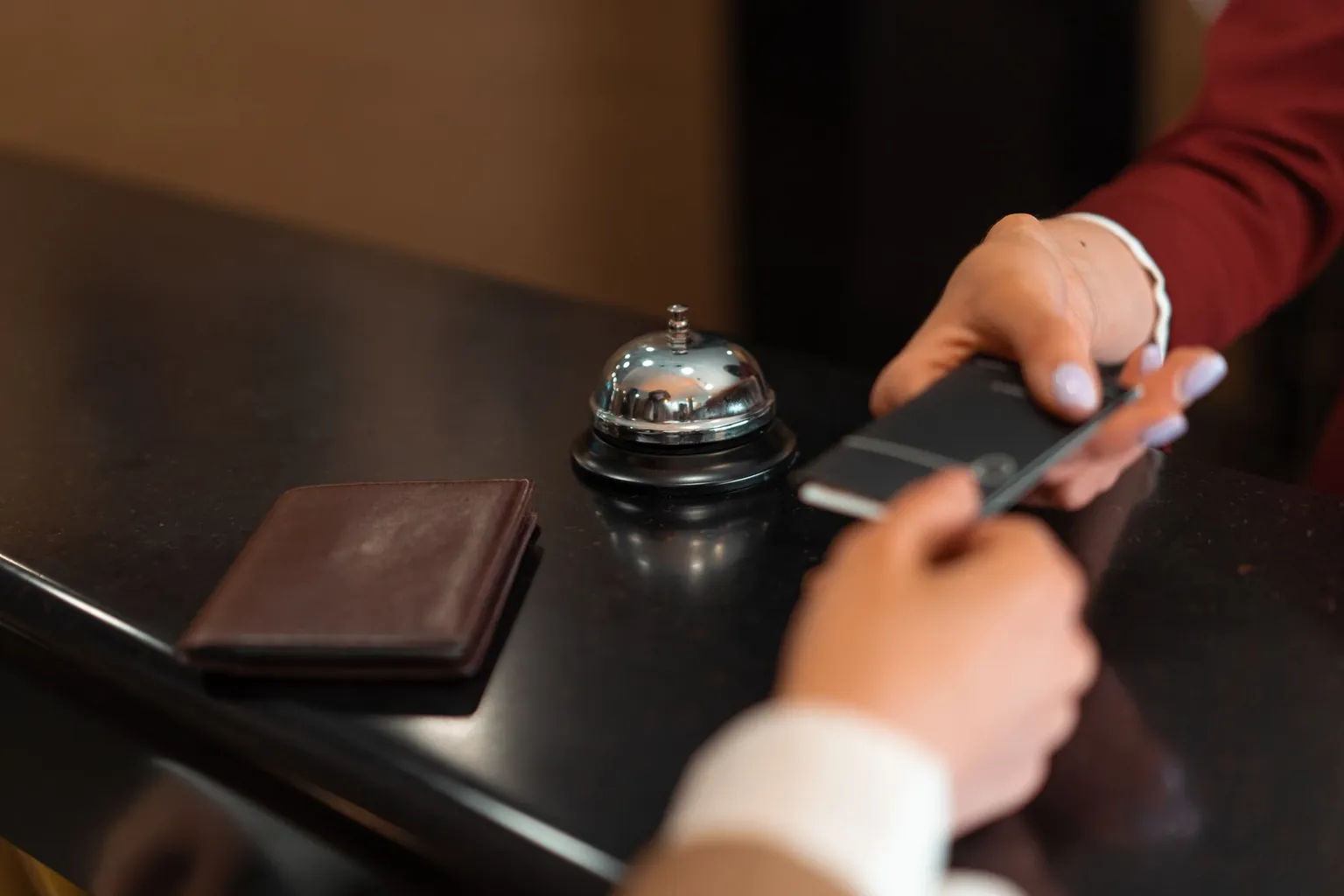 Smartphone salon reception desk